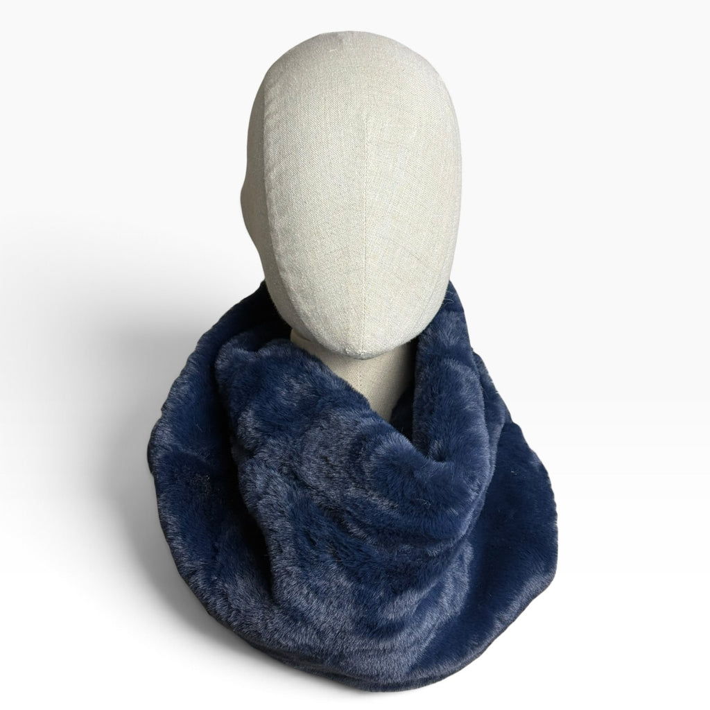 Cuello de pelo sintético