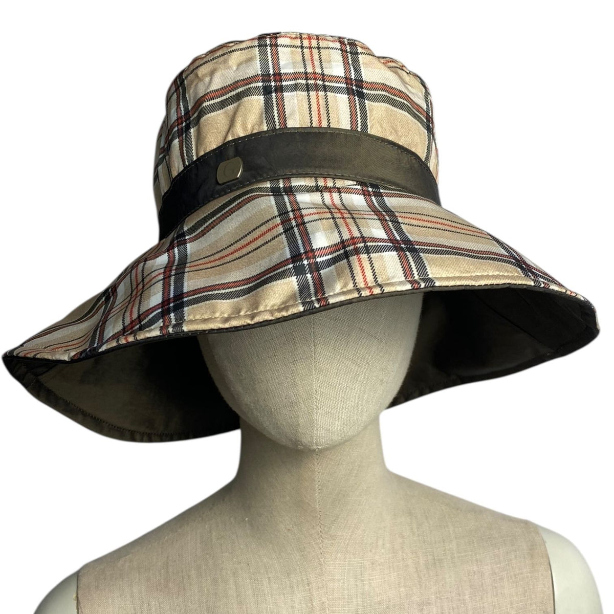 Gorro escocés ala grande