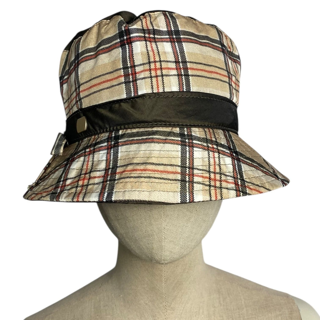 Gorro escocés ala corta