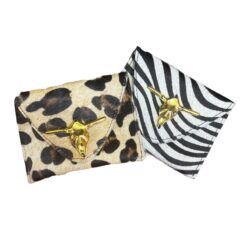 Cartera con broche