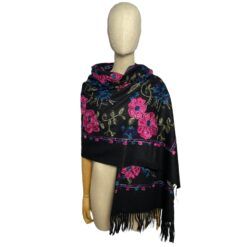 Pasmina bordada negra