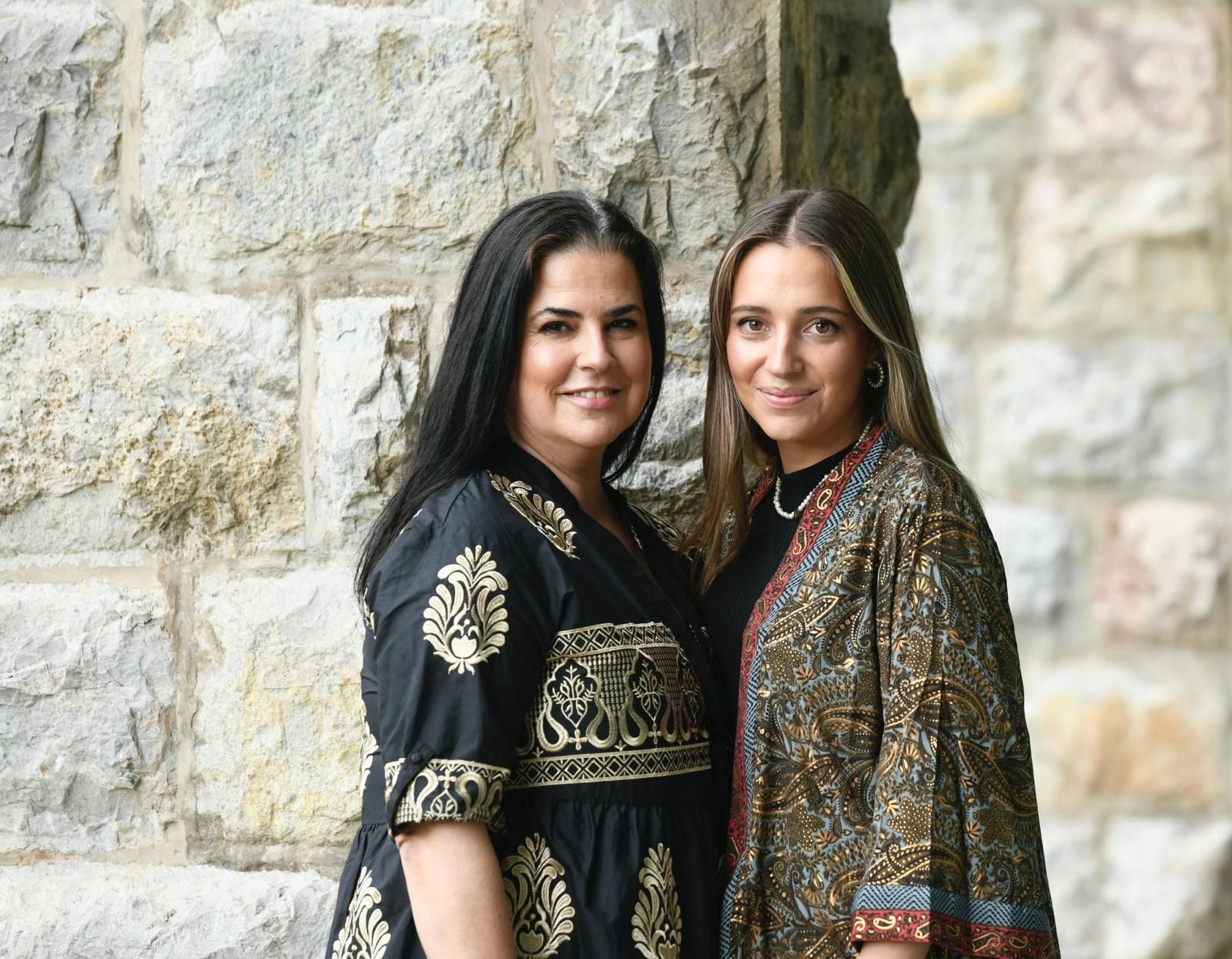 Noemí y Carmen - El Caballo