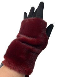 Mitones de pelo sobre guantes