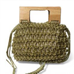 Bolso metalizado con asas de madera