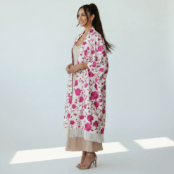 Kimono el Caballo blanco y rosa
