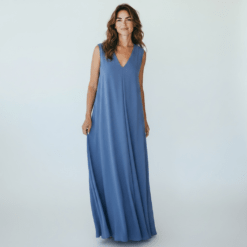 Vestido fluido escote en pico